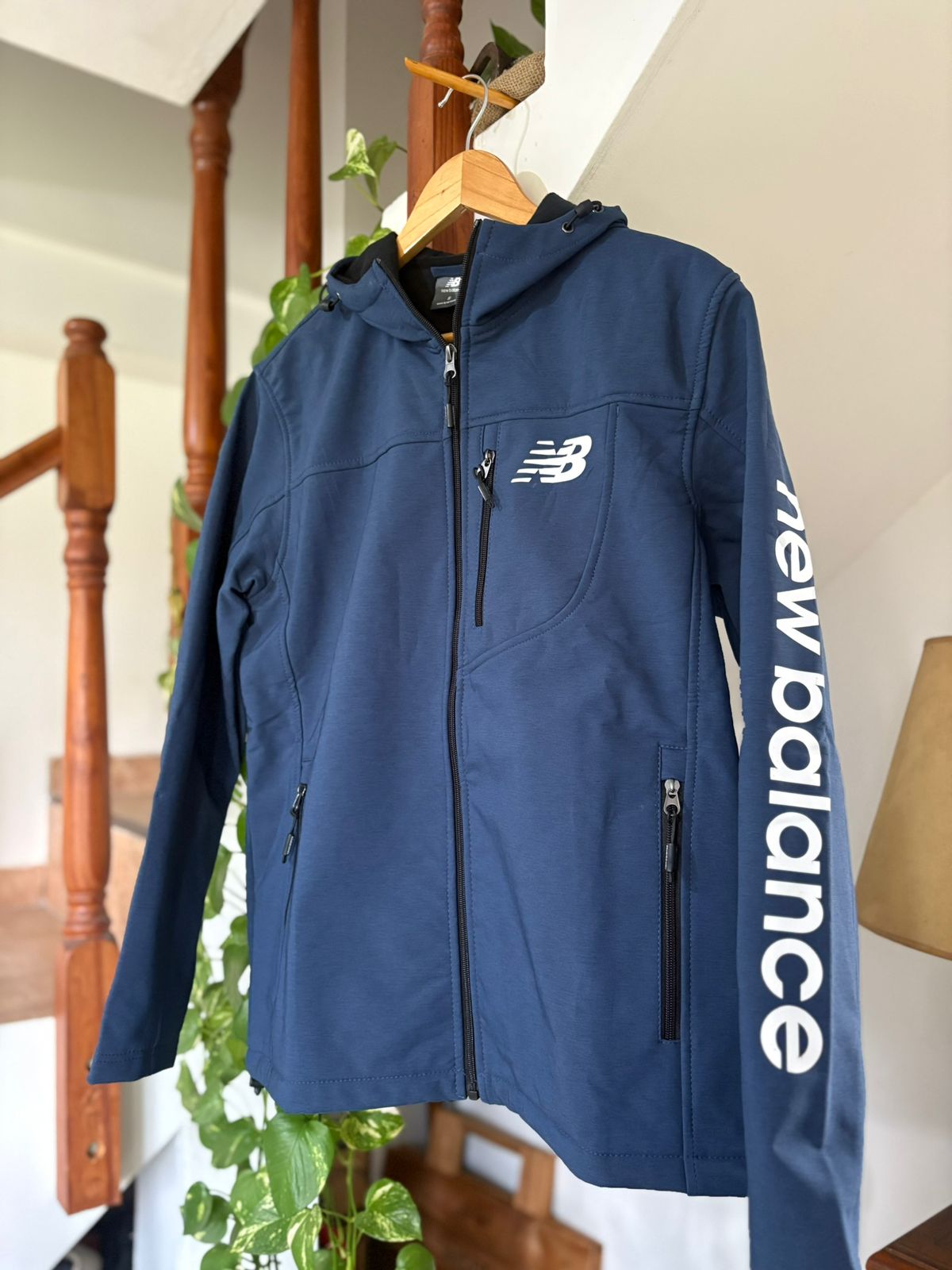 Campera NEW BALANCE - Talle M - Imagen 1